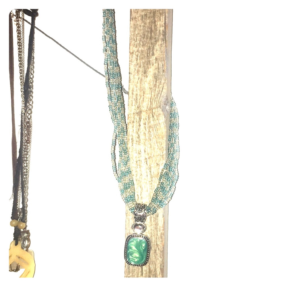 Lia Sophia teal necklace